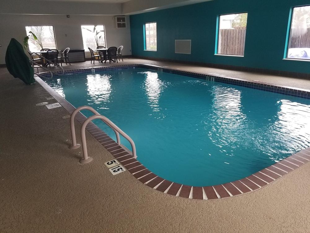 Hampton Inn St. Louis-Честерфилд Экстерьер фото