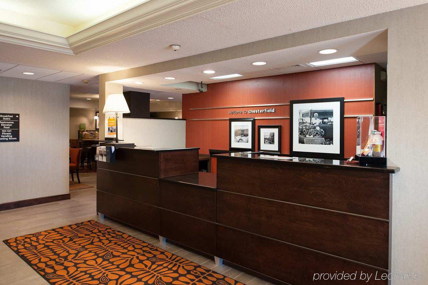 Hampton Inn St. Louis-Честерфилд Экстерьер фото